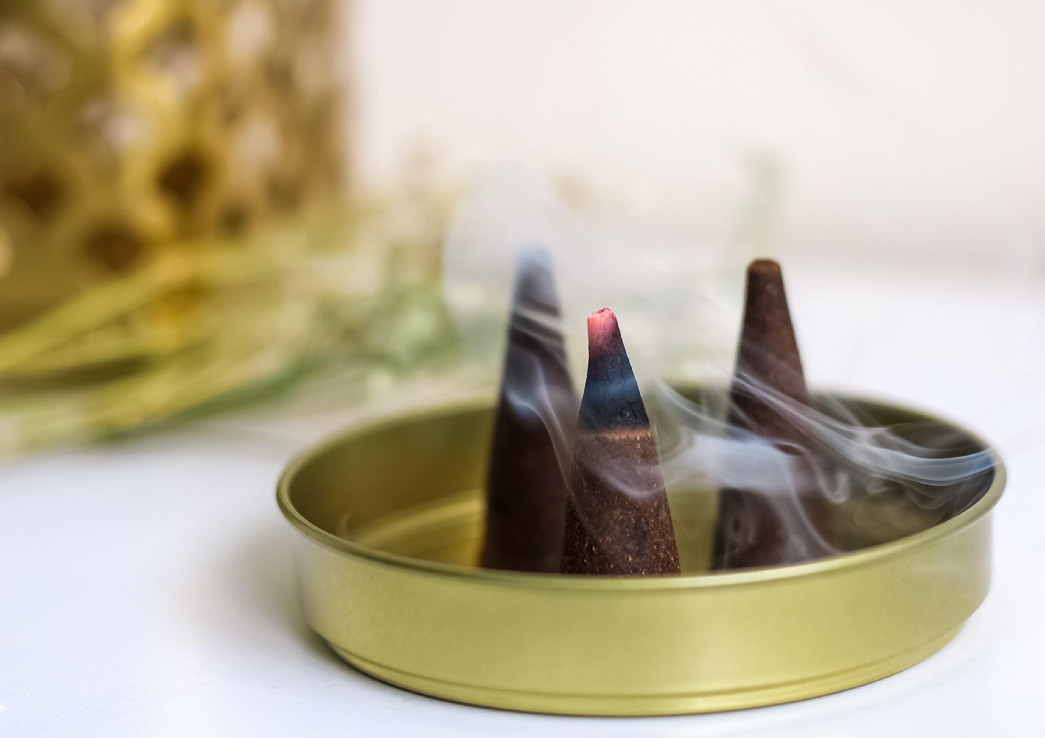 Luxury Oud Incense Cones - Oud and Amber - Islamic Pixels