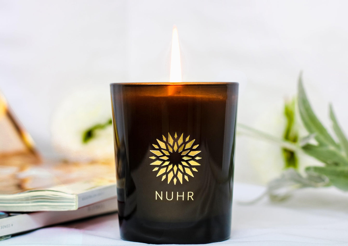 Oud & Amber Luxury Scented Candle - Islamic Pixels